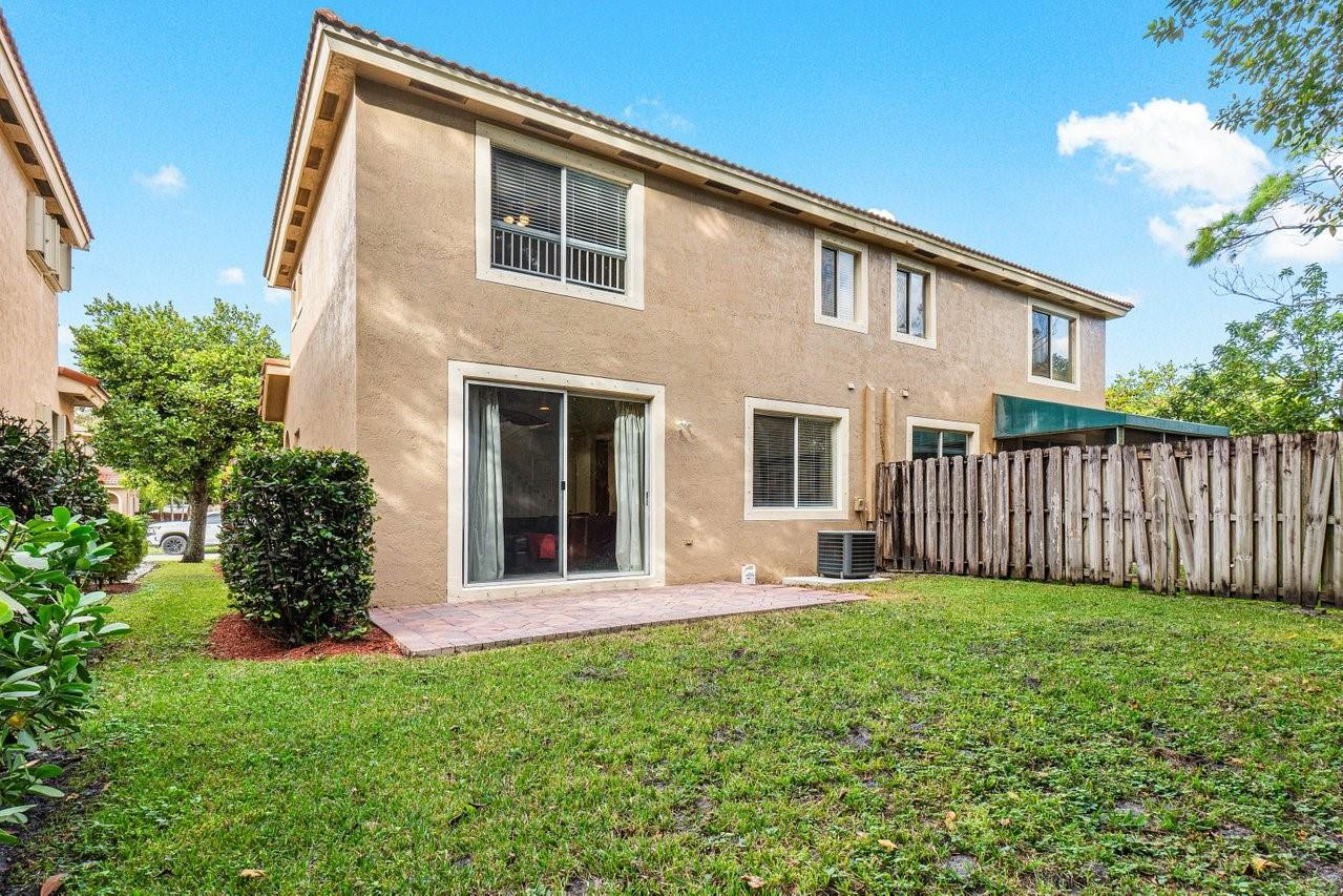 3652 Asperwood Cir