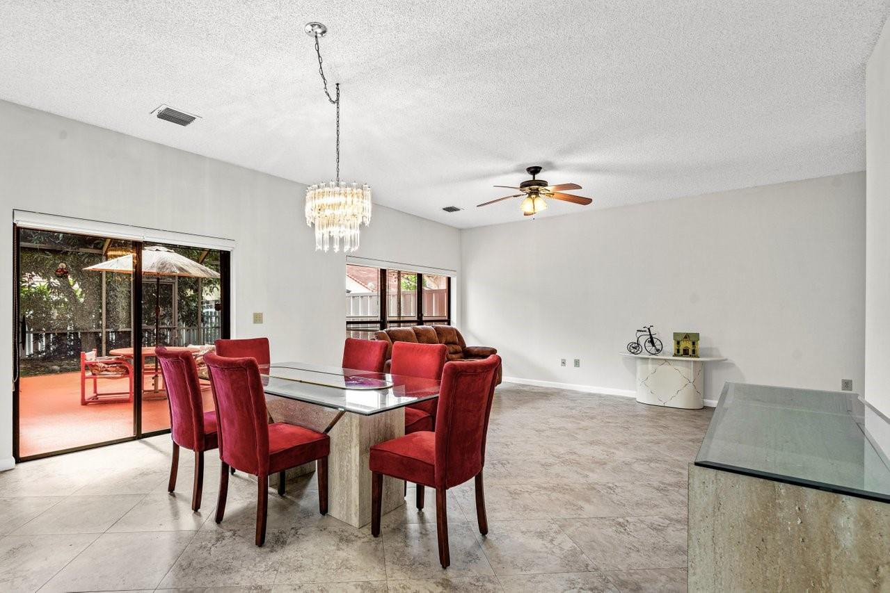 9420 NW 18th Mnr