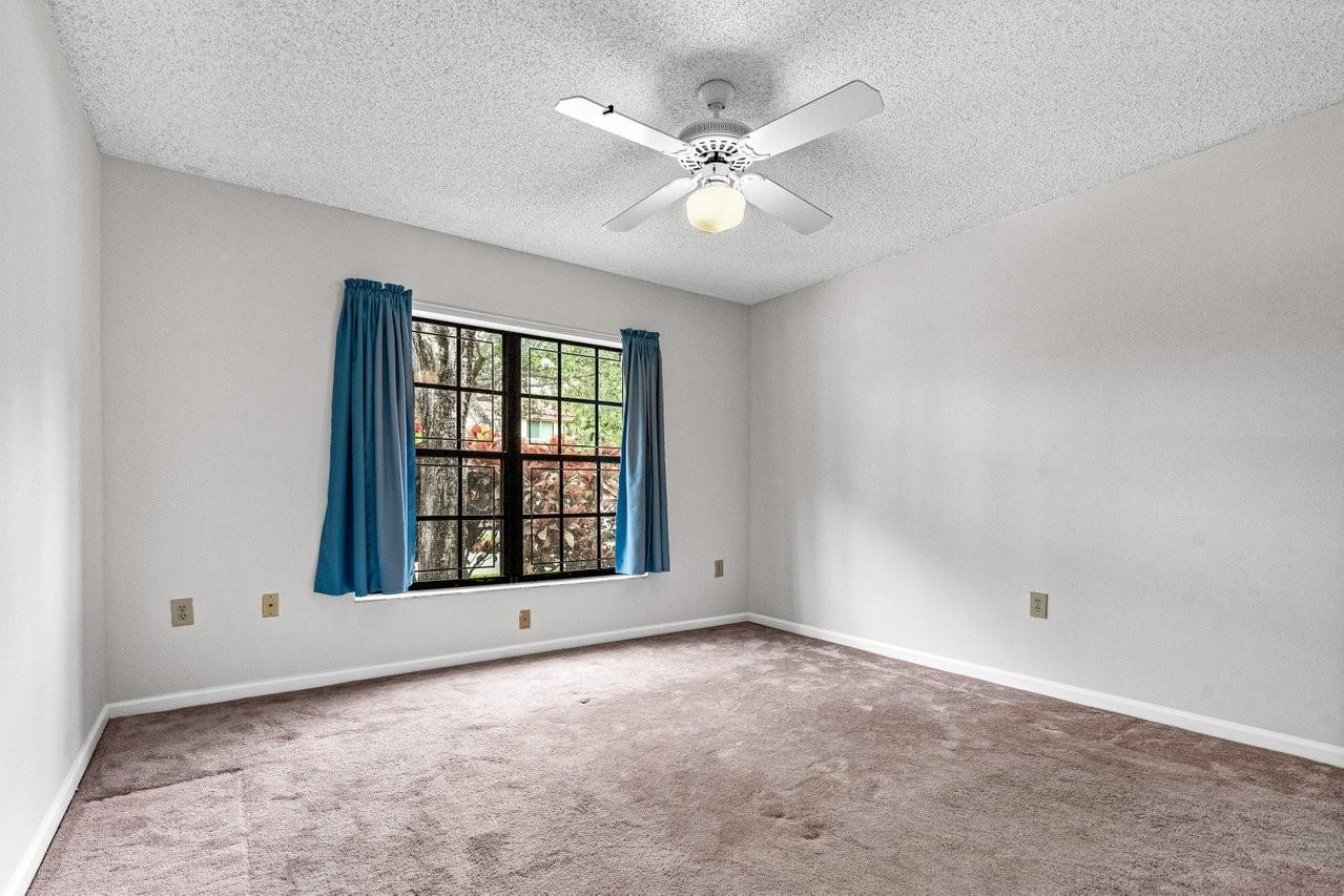 9420 NW 18th Mnr