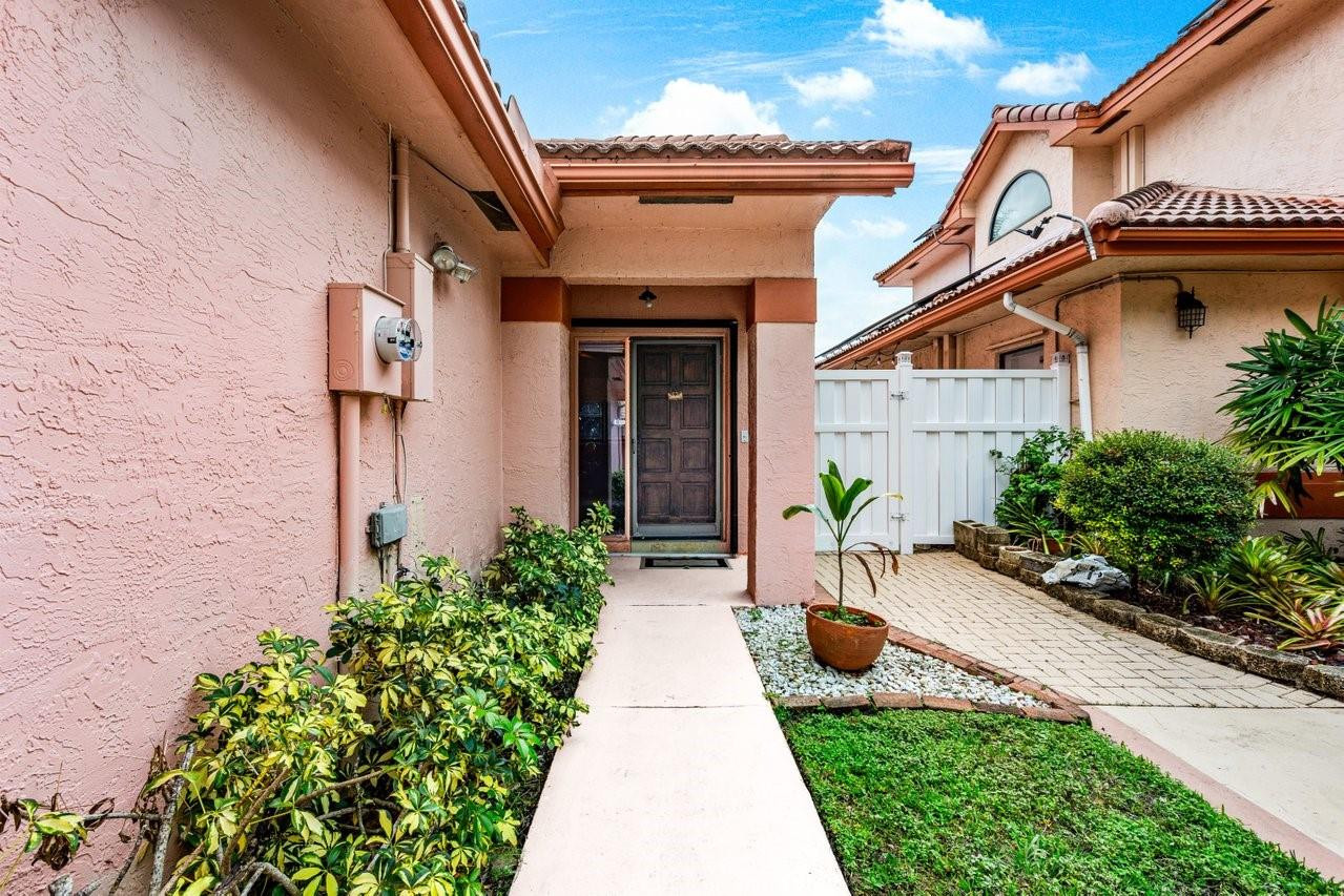 9420 NW 18th Mnr