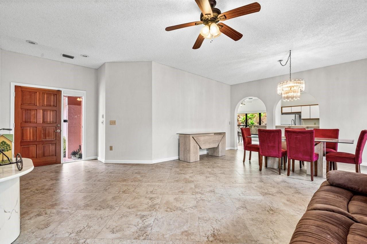 9420 NW 18th Mnr
