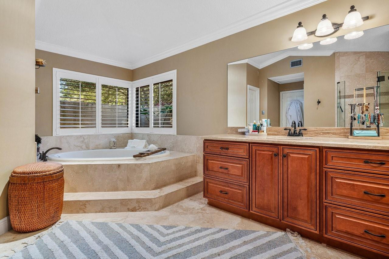 7600 W Upper Ridge Dr