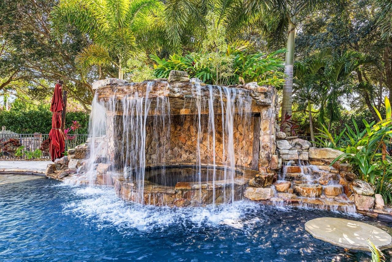 7600 W Upper Ridge Dr