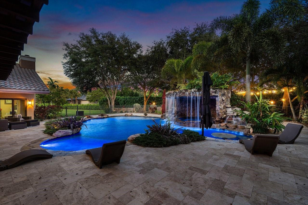 7600 W Upper Ridge Dr