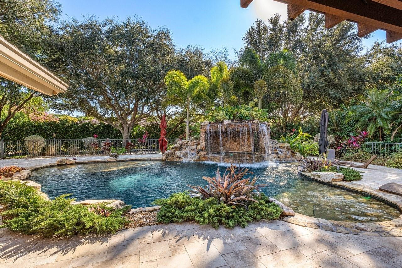 7600 W Upper Ridge Dr