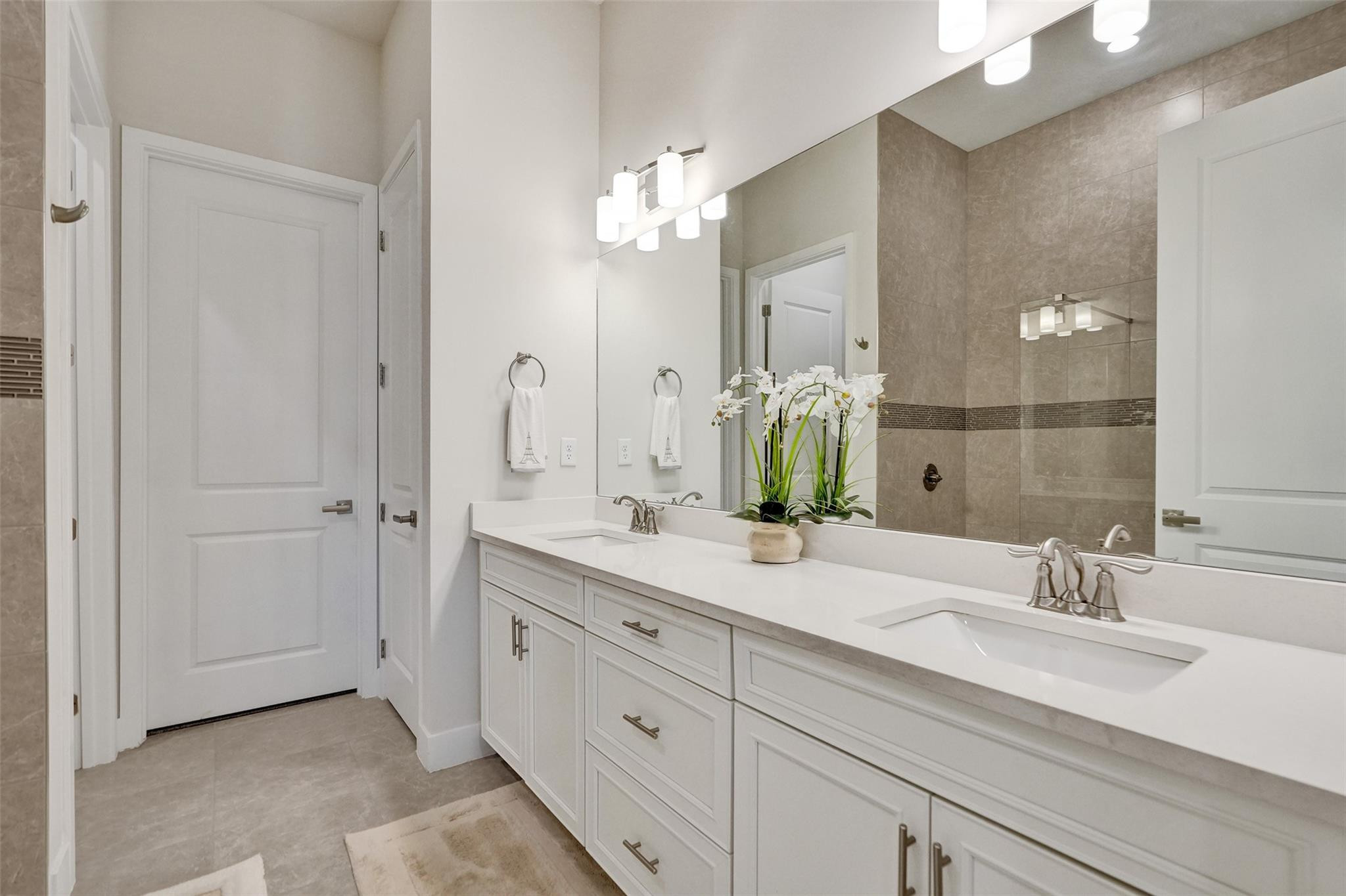8327 W Blue Spring Dr 8327