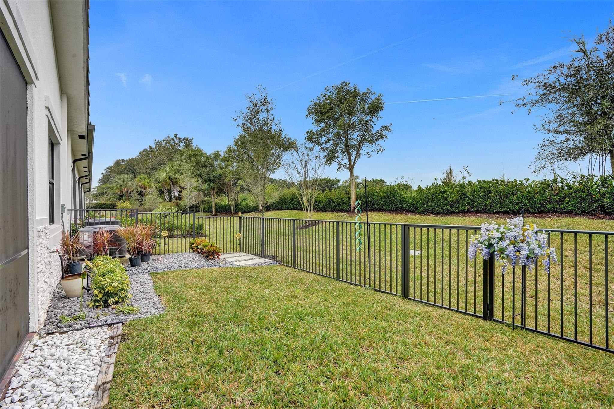 8327 W Blue Spring Dr 8327