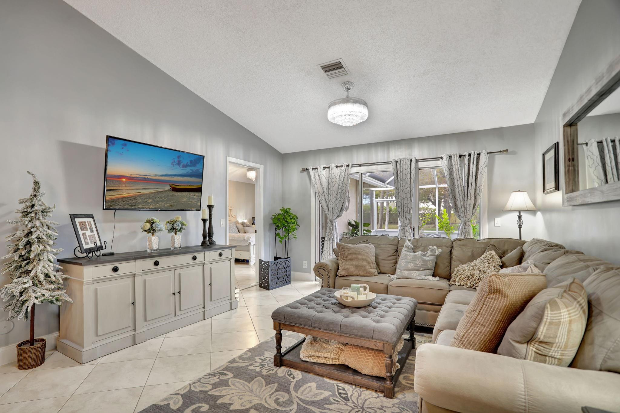 5001 NW 12th Way