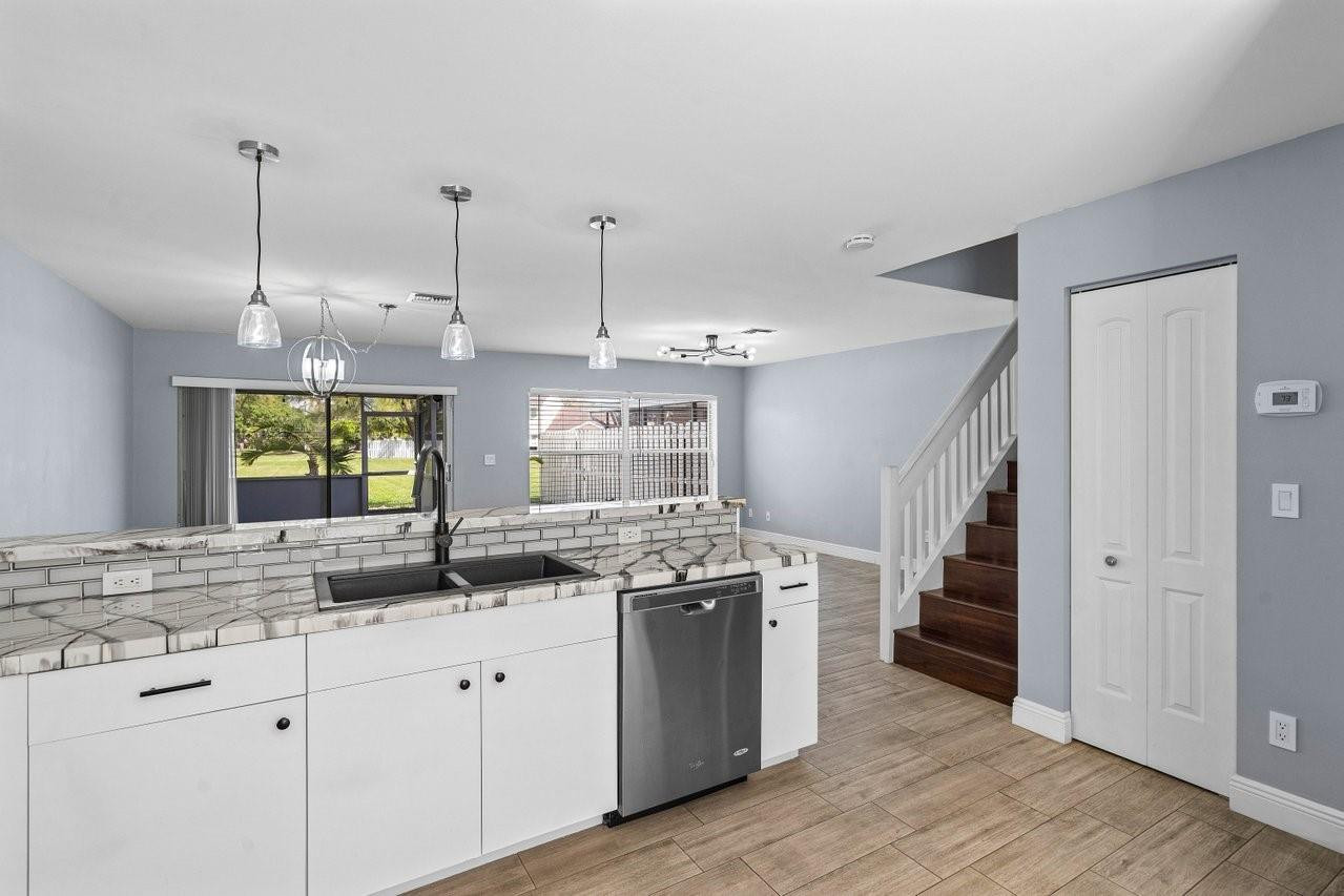 1247 NW 51st St