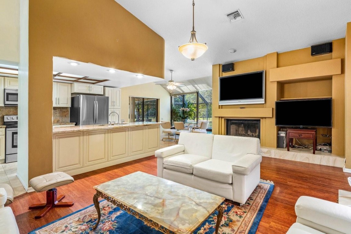 6911 W Cypresshead Dr