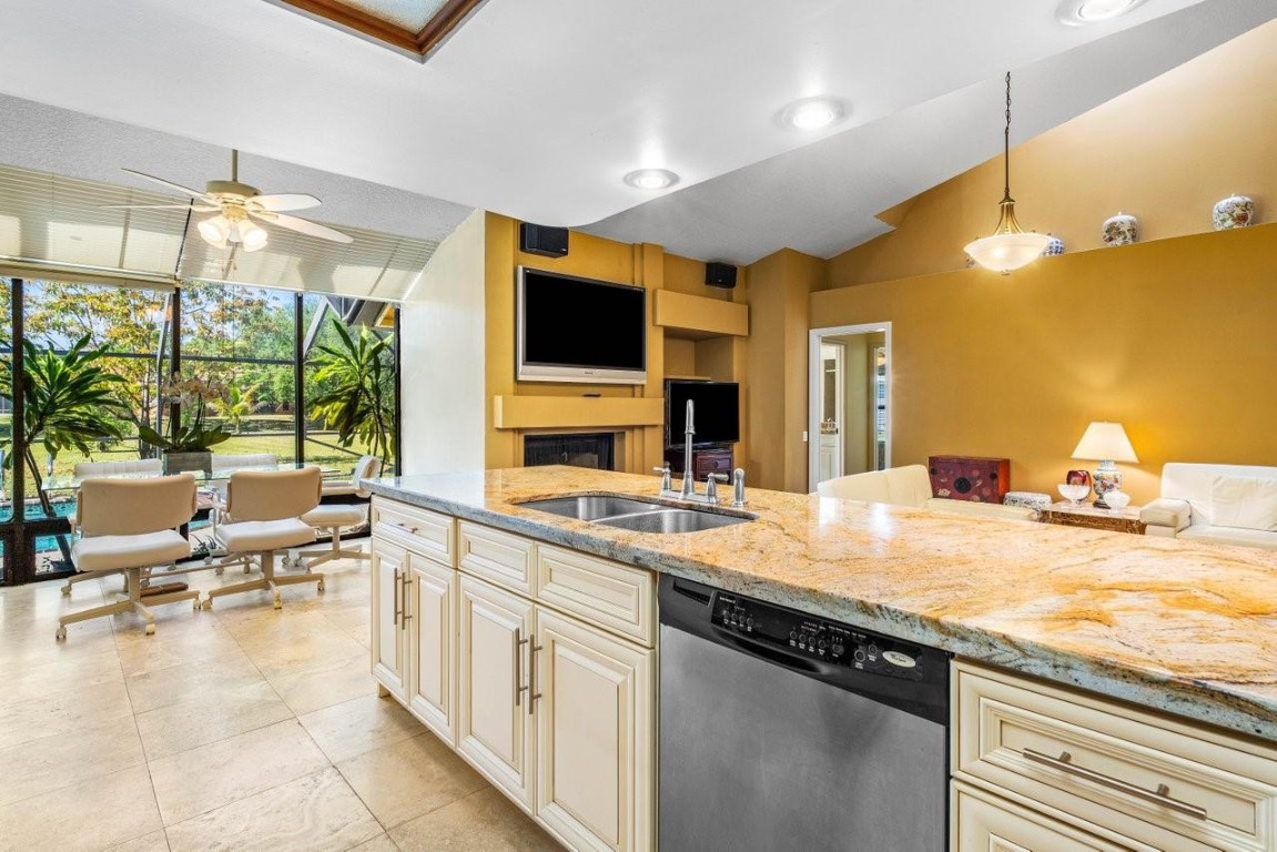 6911 W Cypresshead Dr