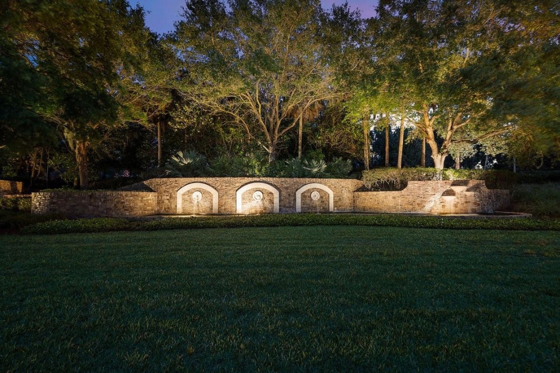 7126 Spyglass Avenue