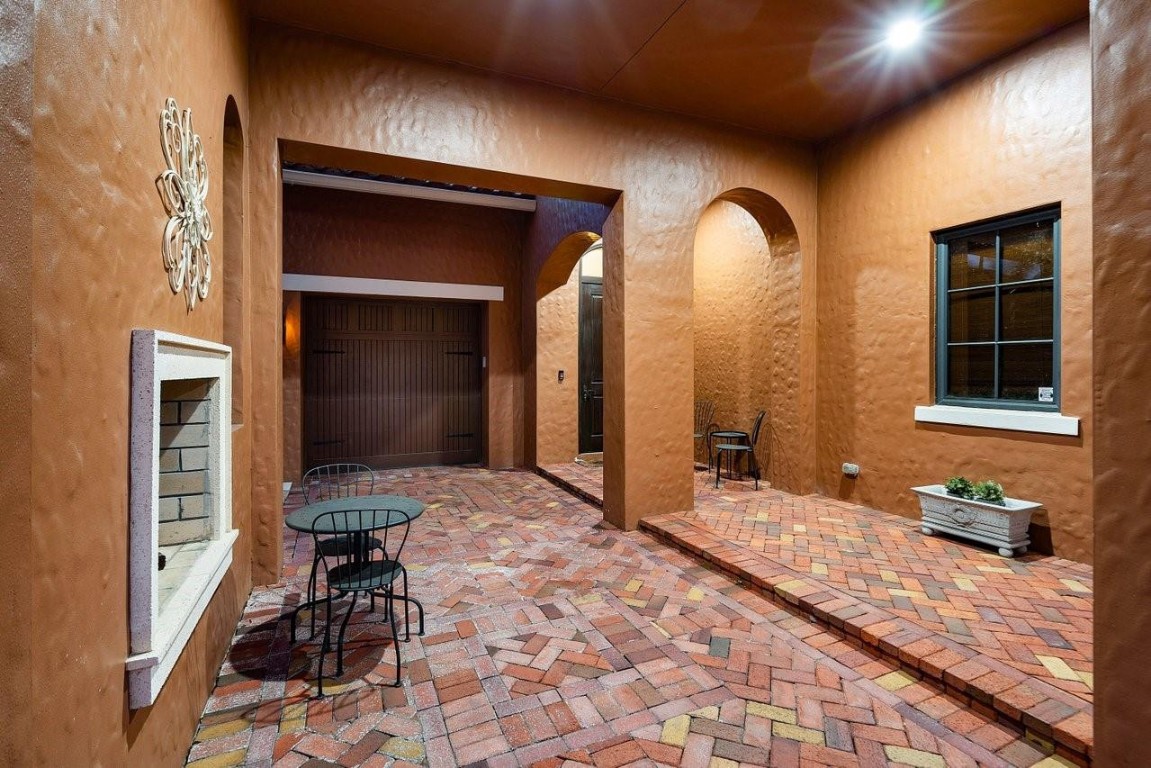 7126 Spyglass Avenue