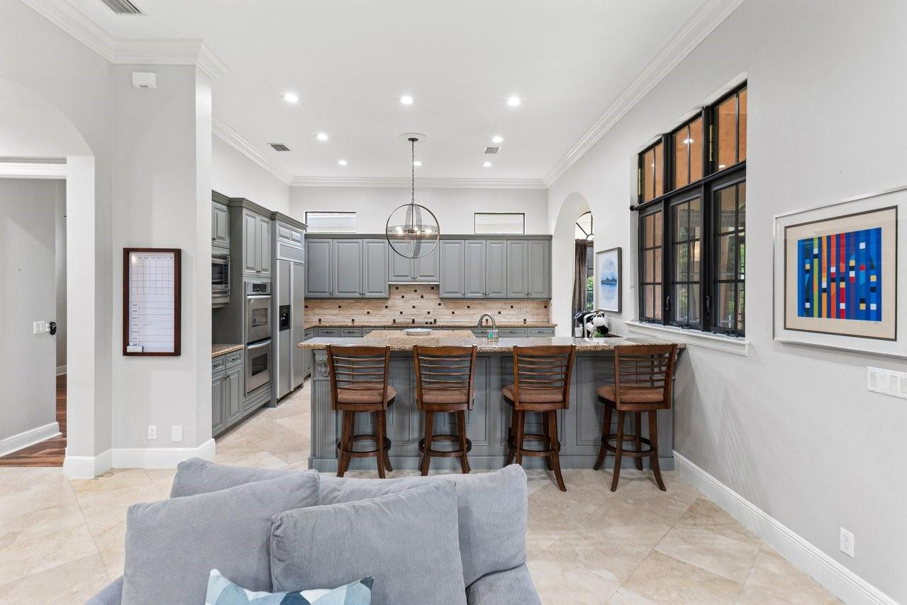 7126 Spyglass Avenue