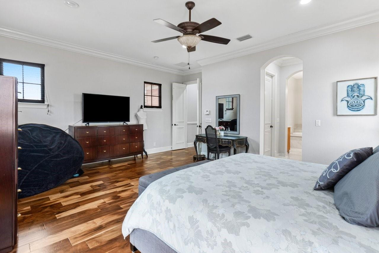 7126 Spyglass Avenue