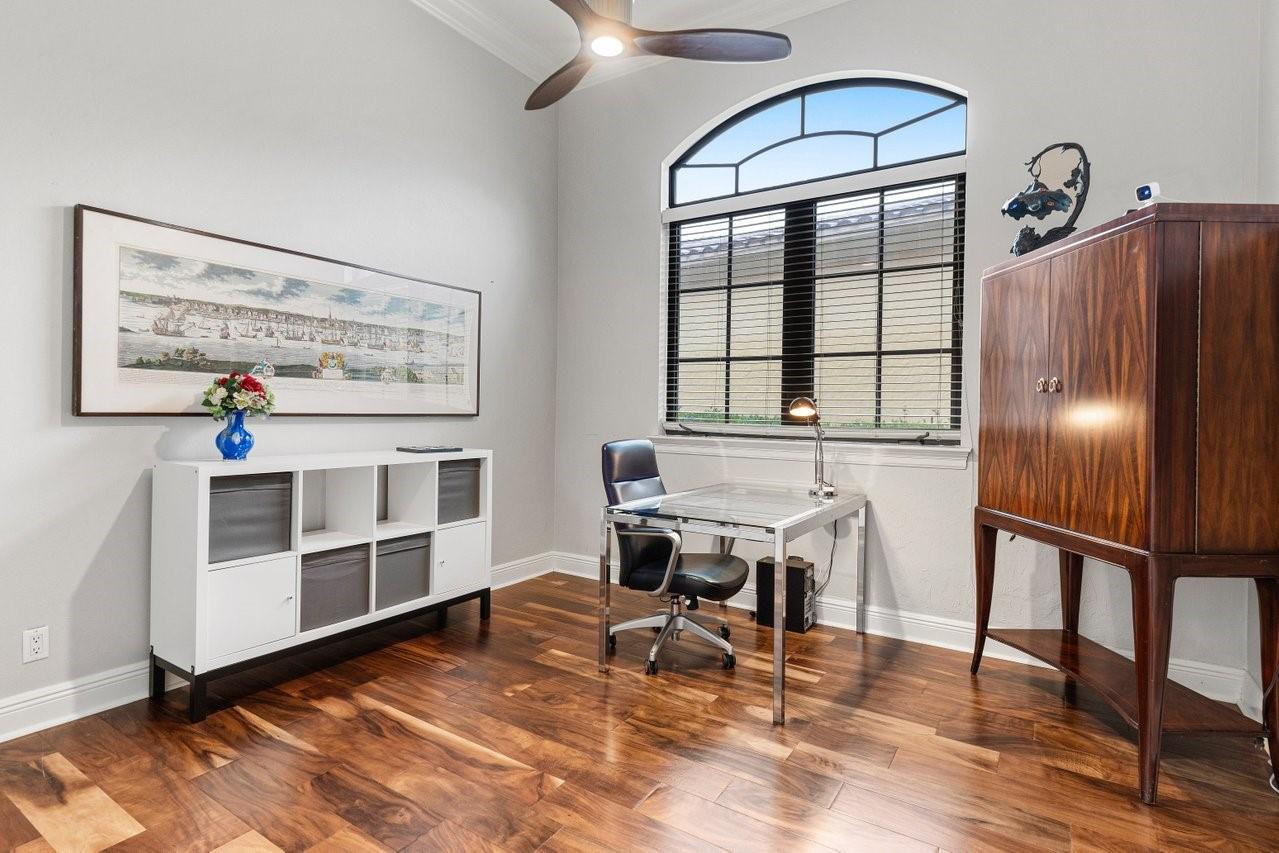 7126 Spyglass Avenue