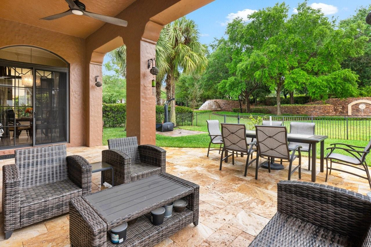 7126 Spyglass Avenue