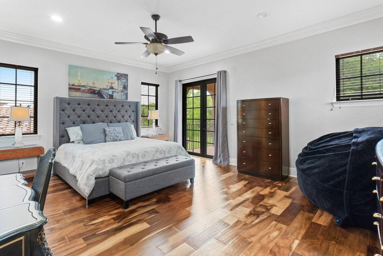 7126 Spyglass Avenue