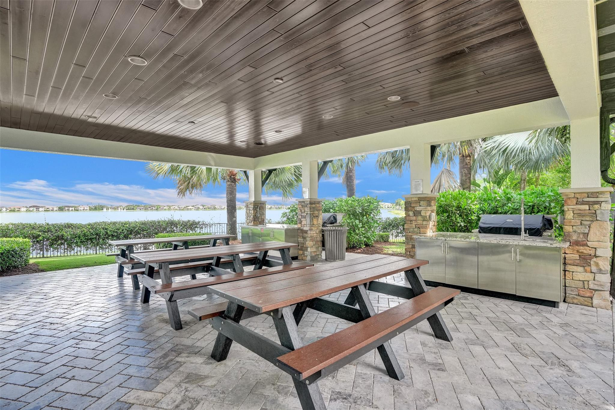 11010 Meridian Dr South