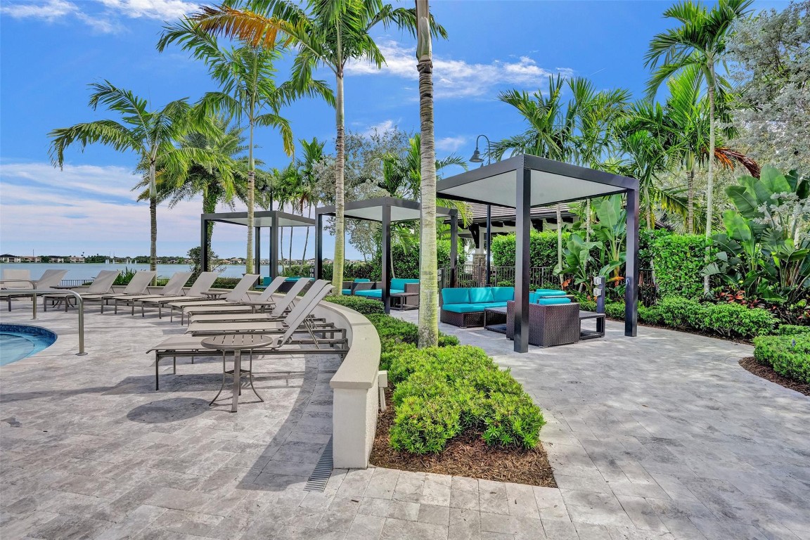 11010 Meridian Dr South