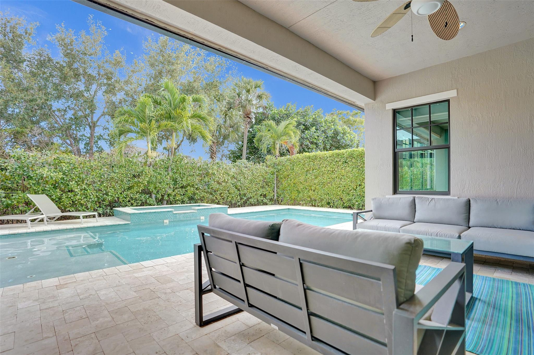 11010 Meridian Dr South