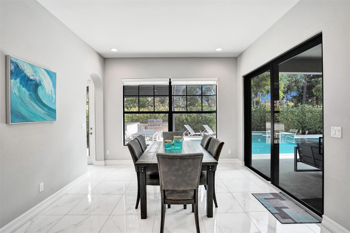 11010 Meridian Dr South