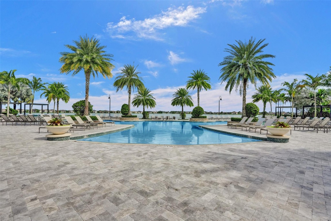 11010 Meridian Dr South