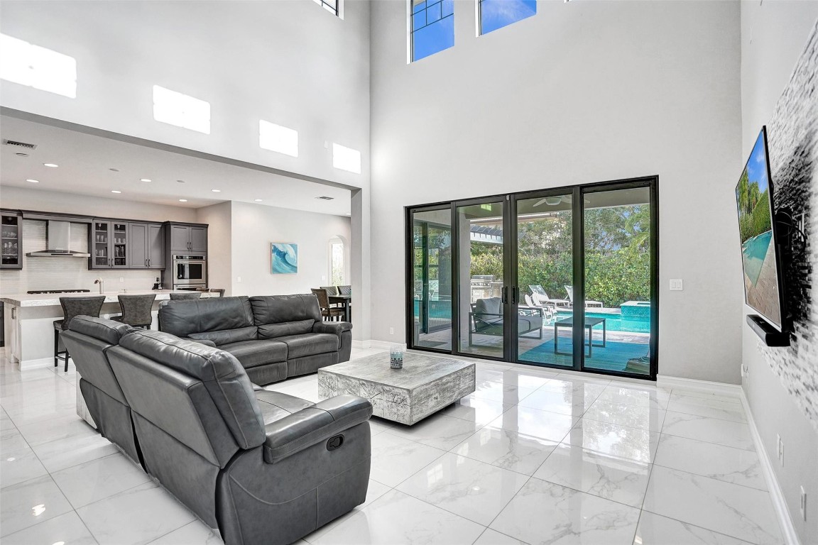 11010 Meridian Dr South