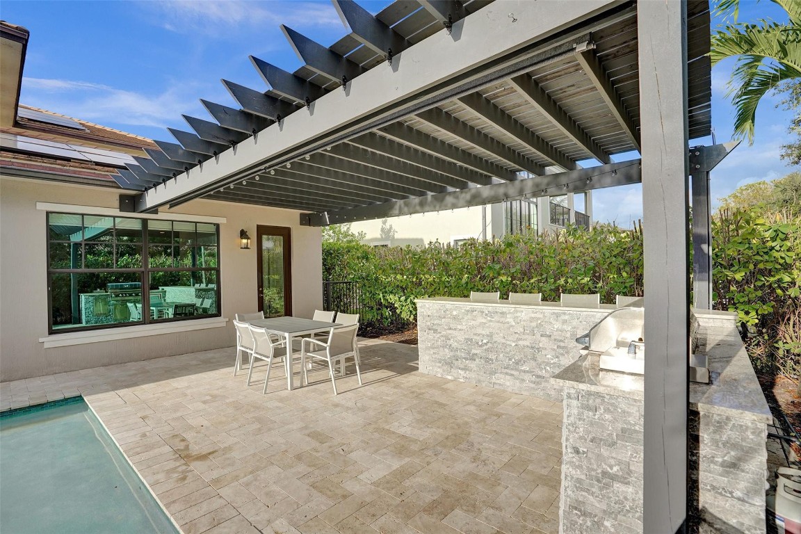 11010 Meridian Dr South