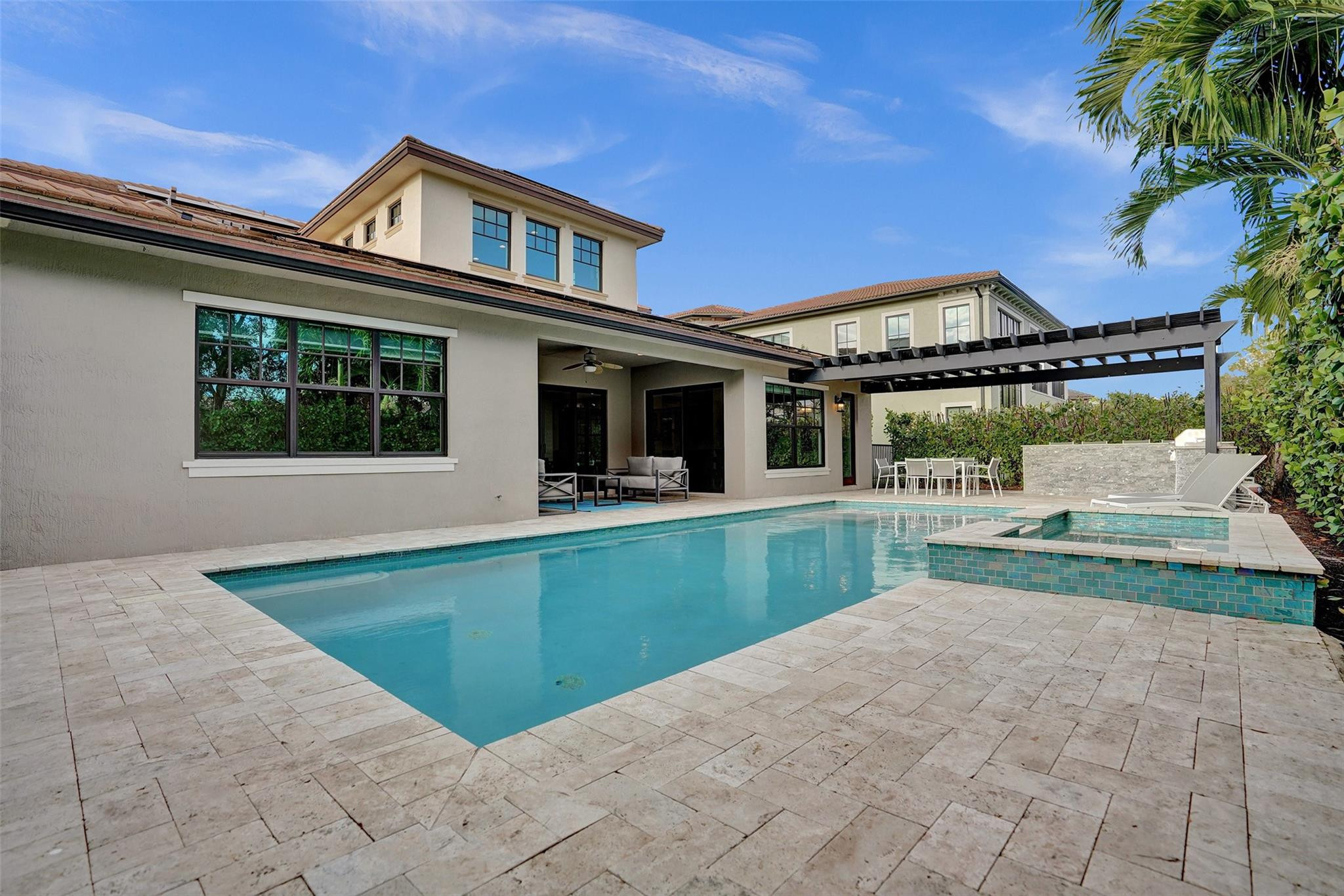 11010 Meridian Dr South