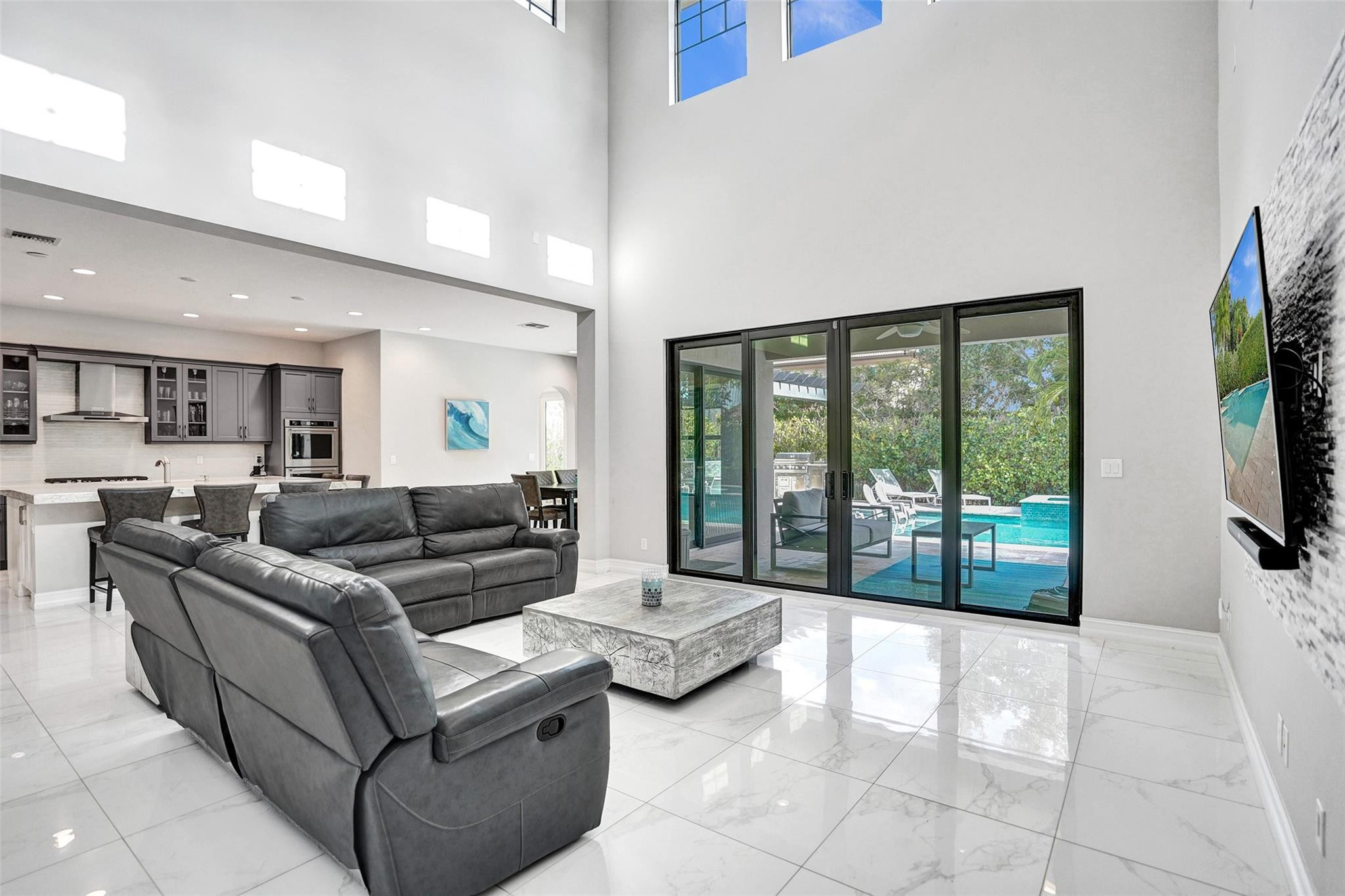 11010 Meridian Dr South