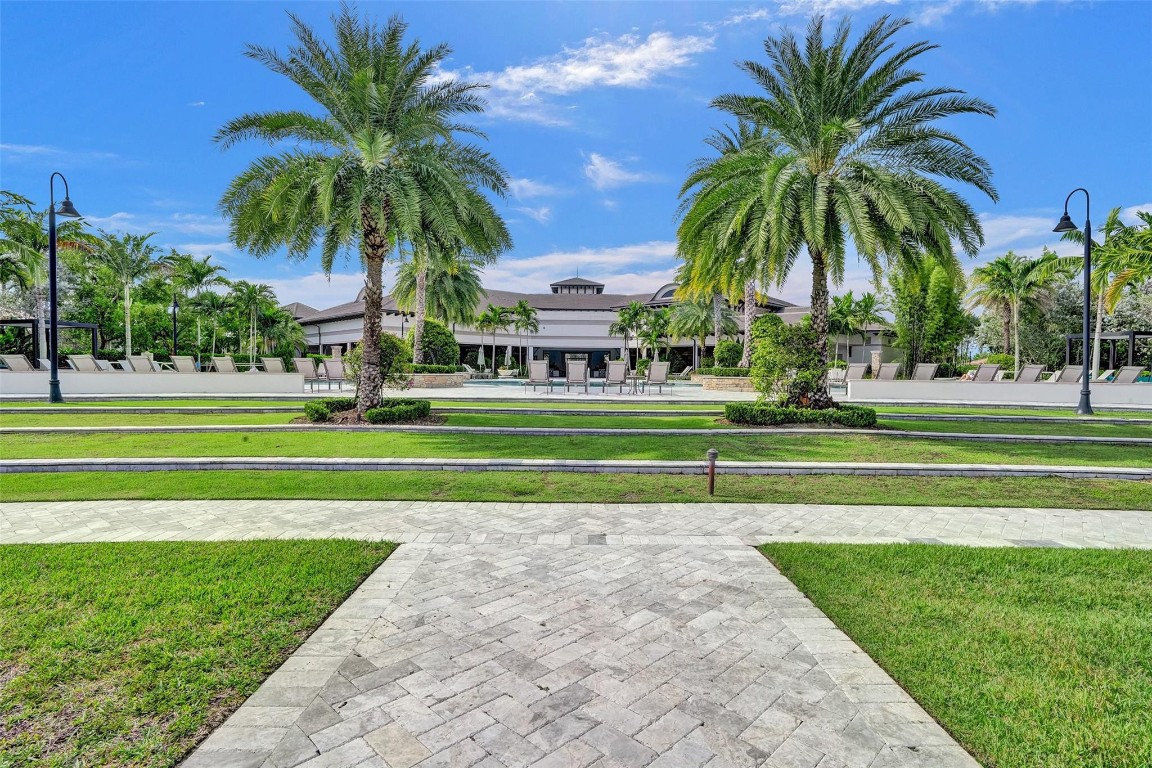 11010 Meridian Dr South