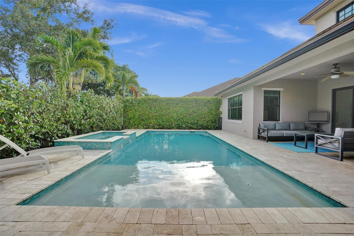 11010 Meridian Dr South