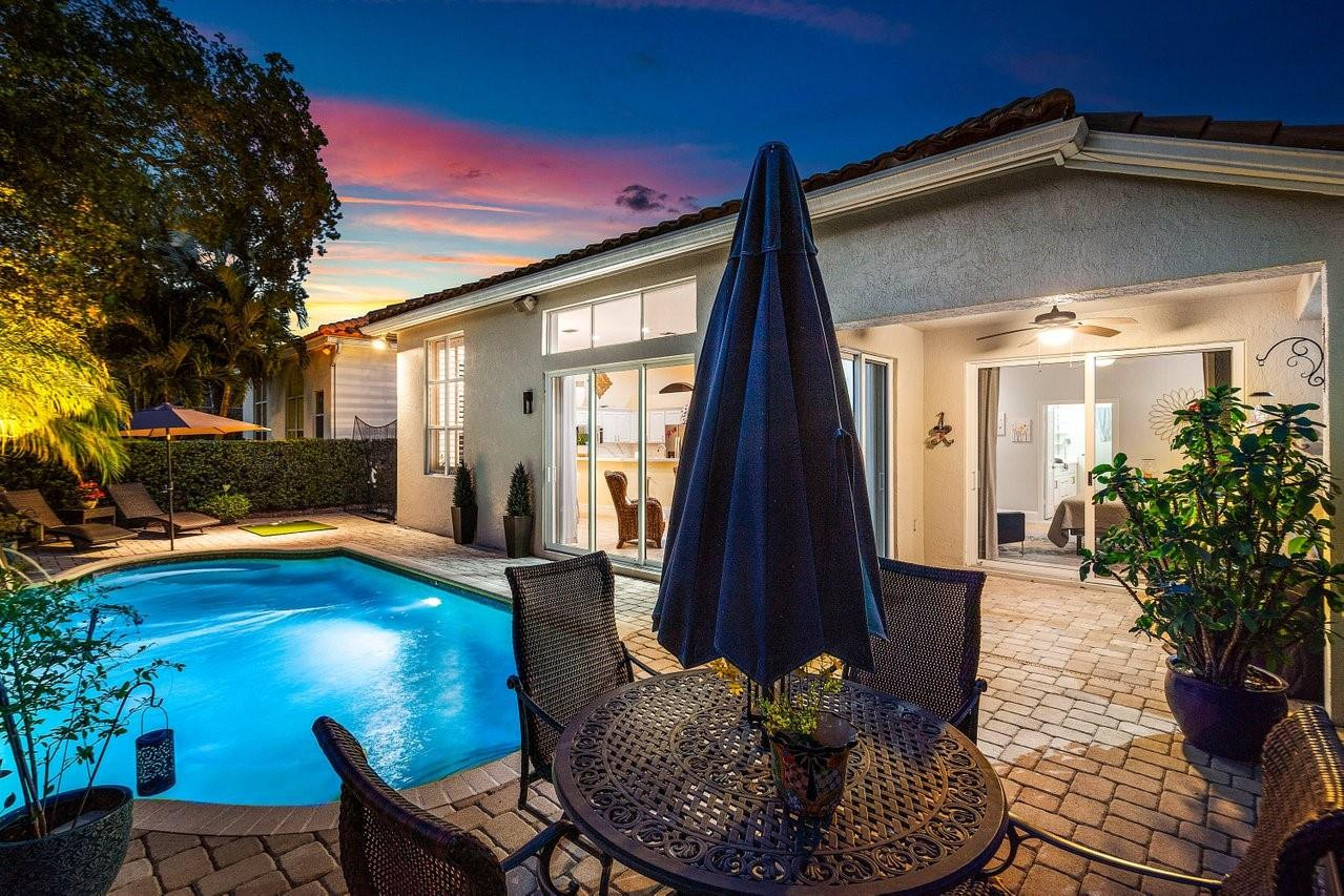 7535 NW 71st Ter