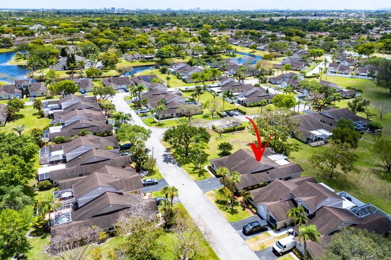 1260 NW 52nd Way
