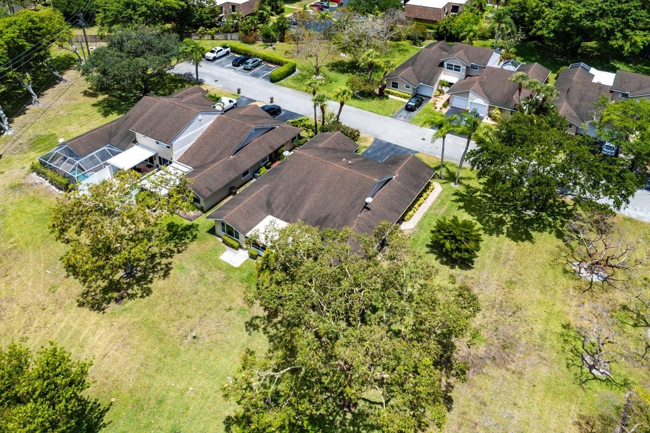 1260 NW 52nd Way