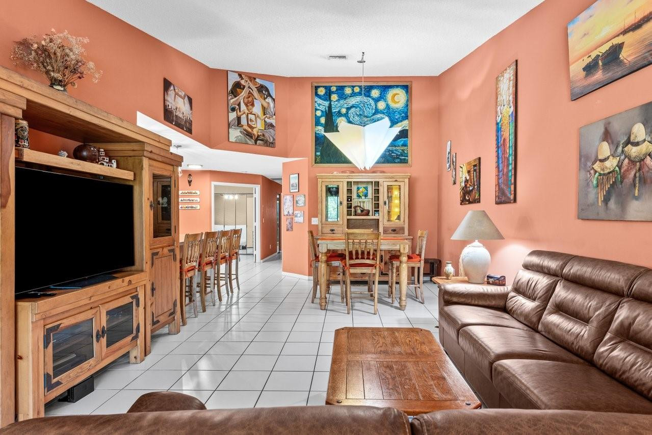 1260 NW 52nd Way