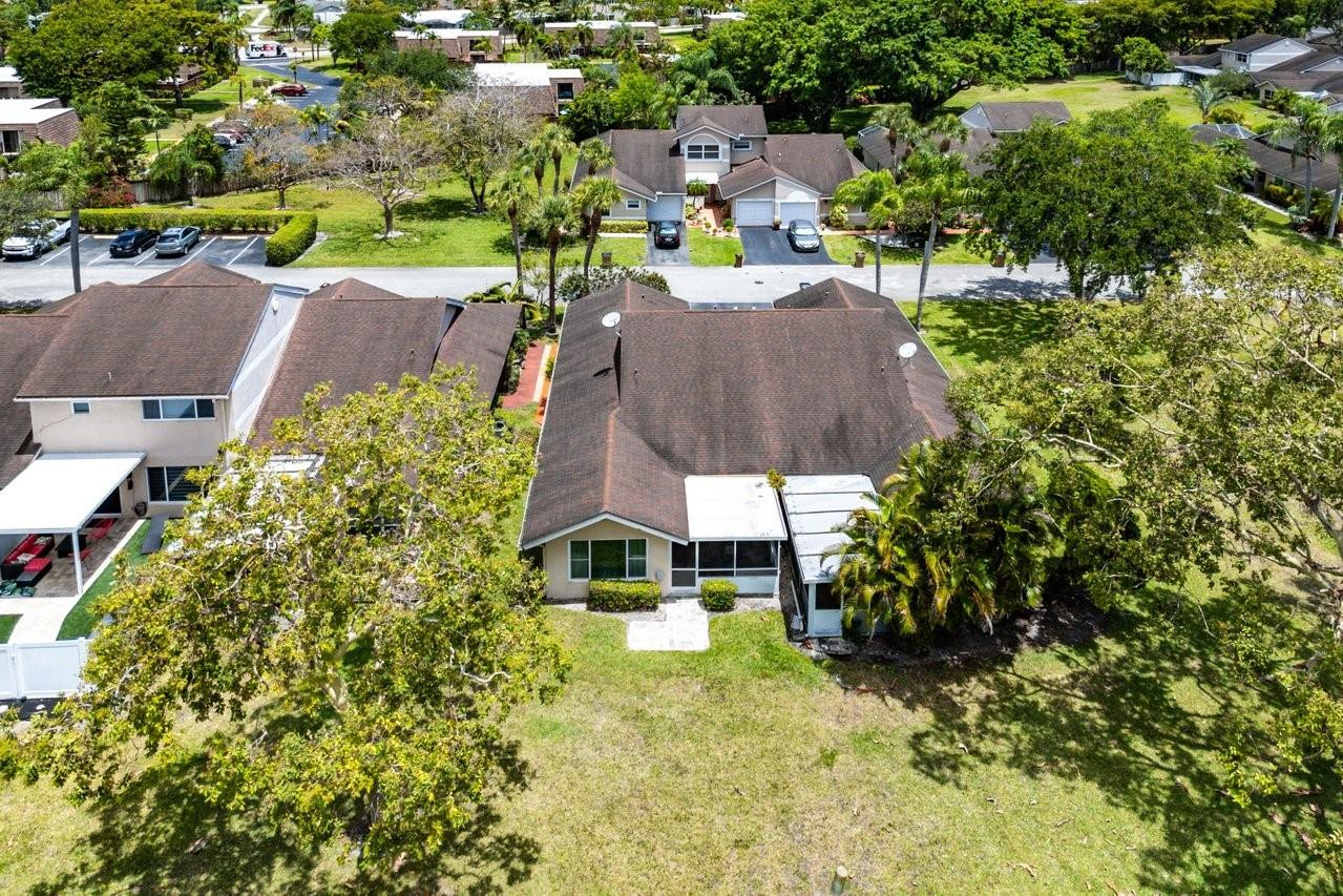 1260 NW 52nd Way