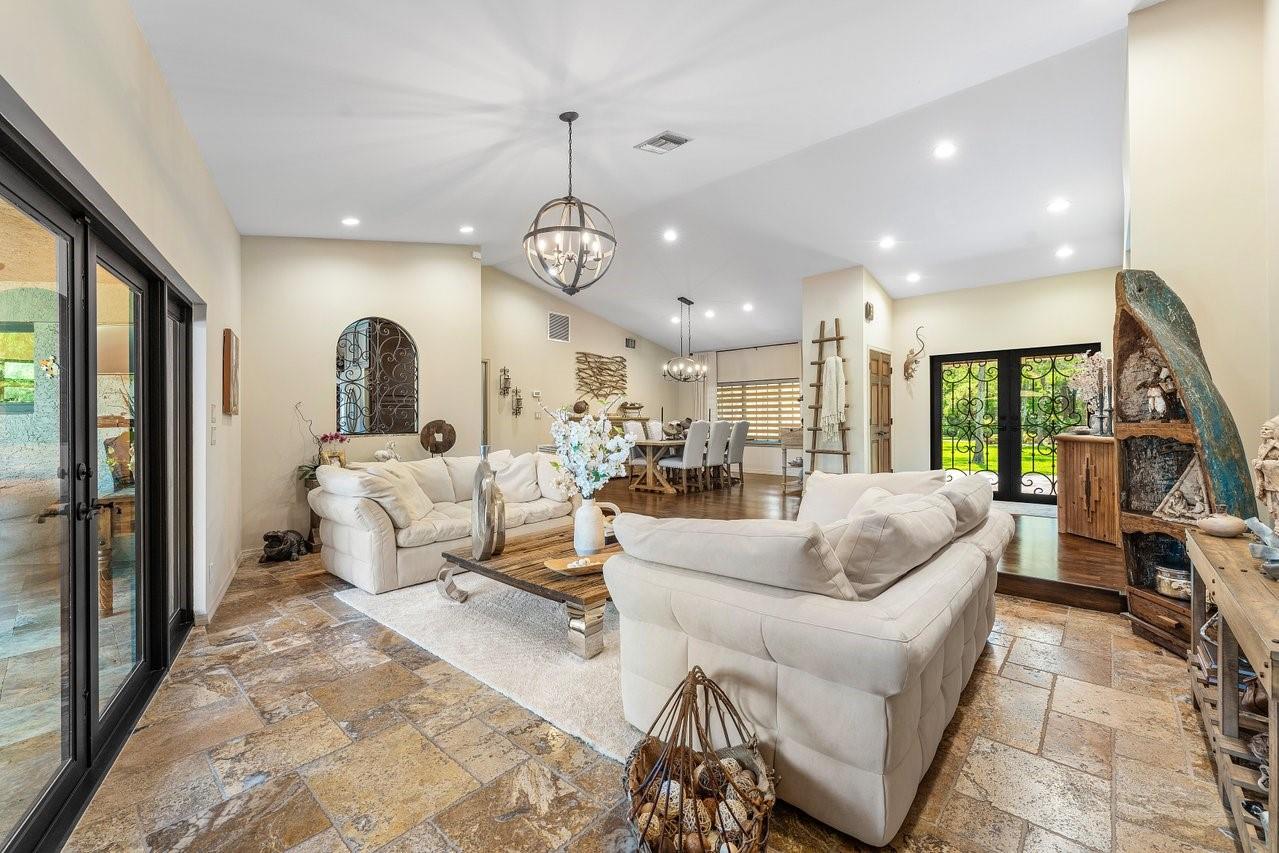 5840 NW 66th Ave
