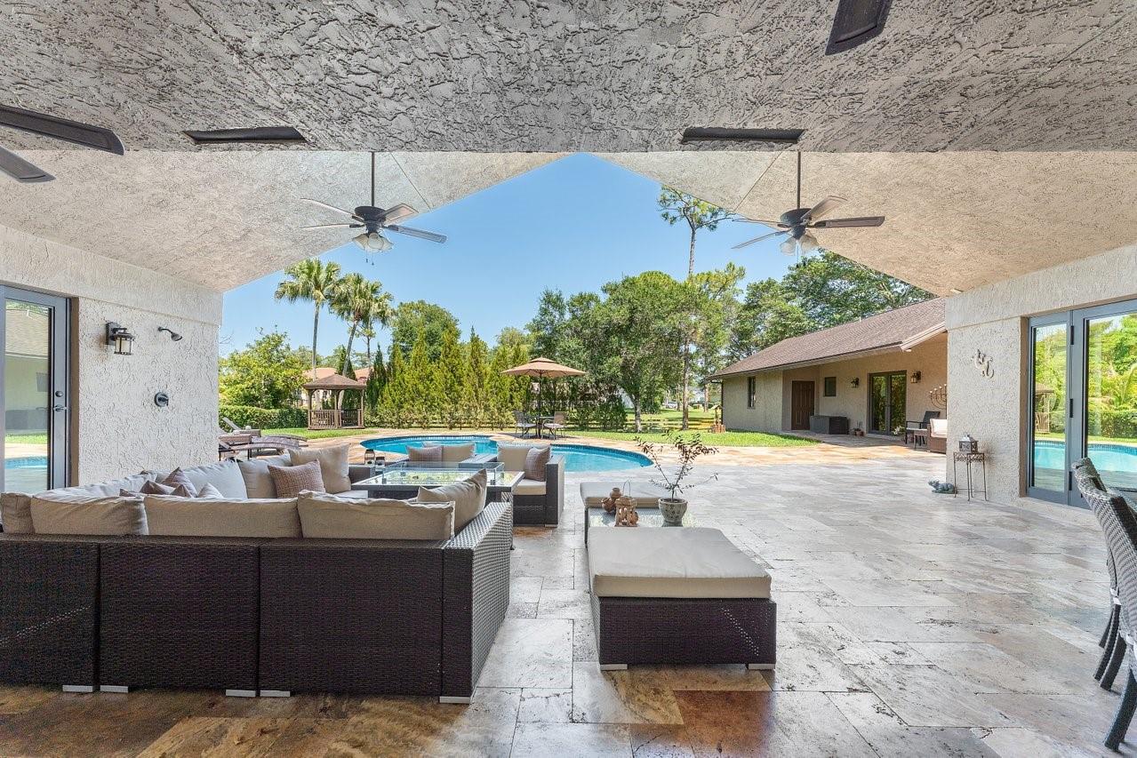 5840 NW 66th Ave