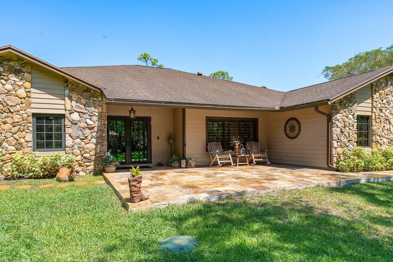 5840 NW 66th Ave