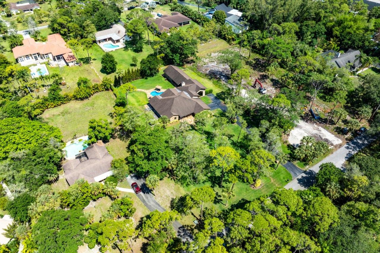 5840 NW 66th Ave