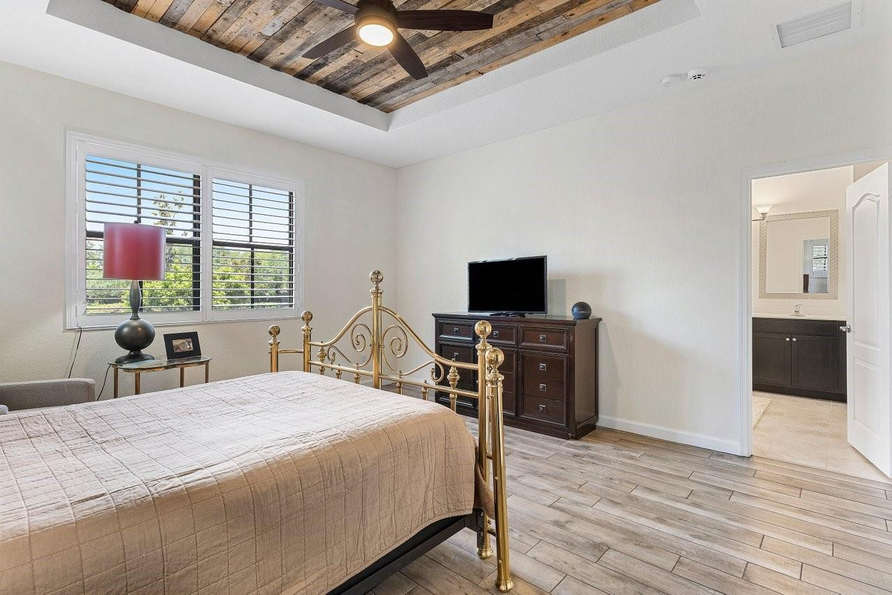 9580 Town Parc Cir S 9580