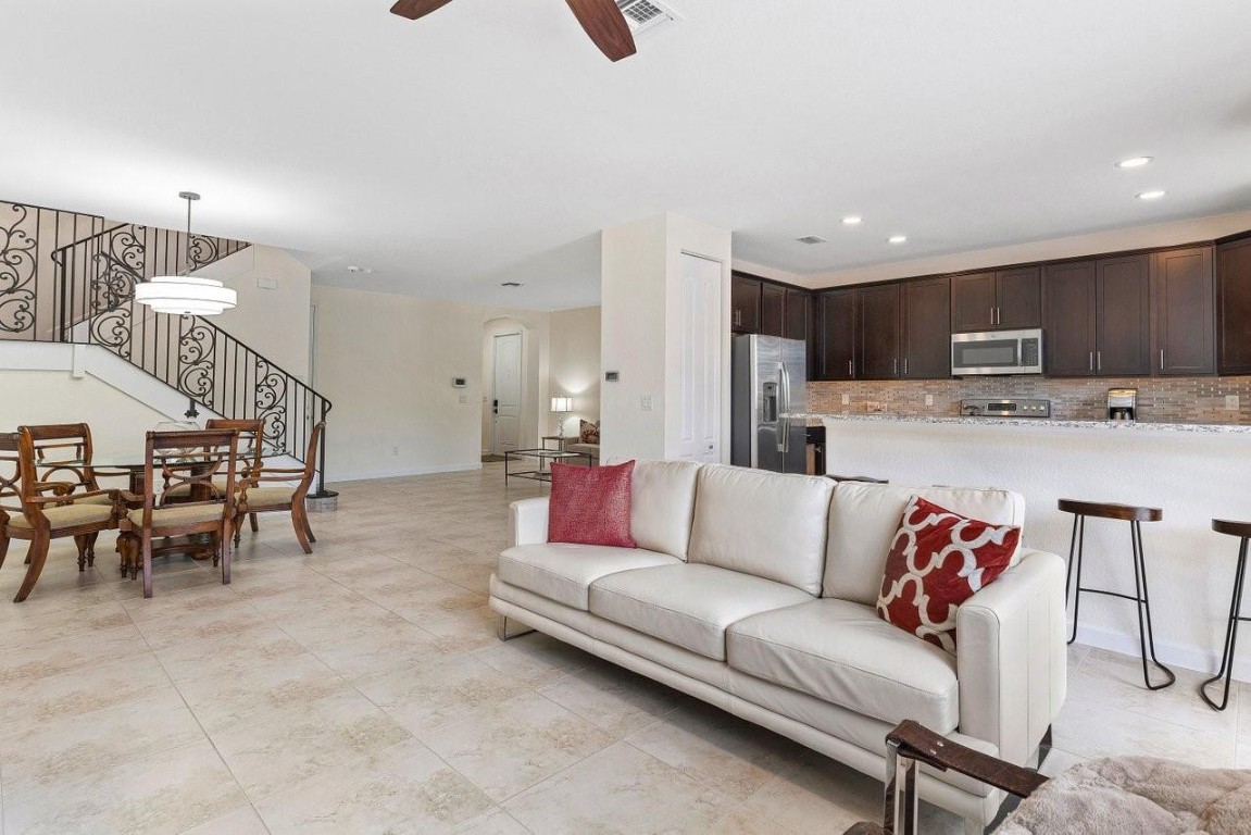 9580 Town Parc Cir S 9580