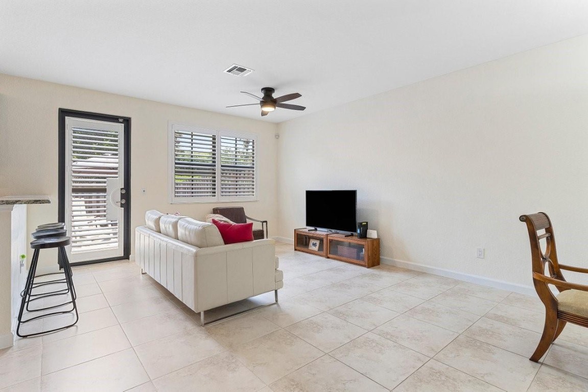 9580 Town Parc Cir S 9580