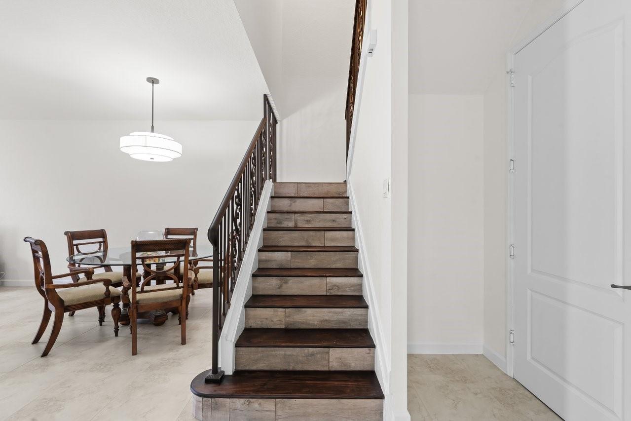 9580 Town Parc Cir S 9580