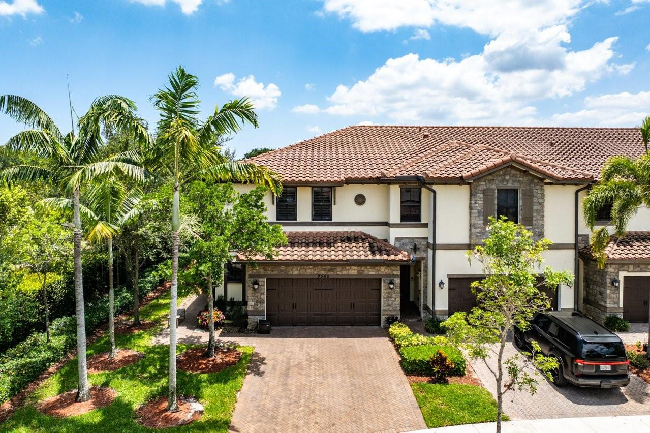 9580 Town Parc Cir S 9580