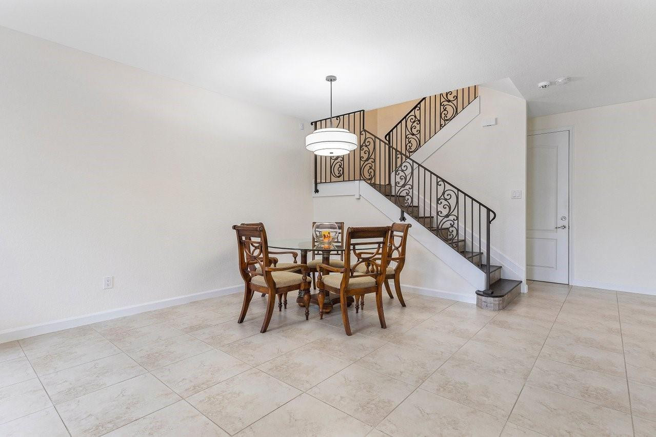 9580 Town Parc Cir S 9580