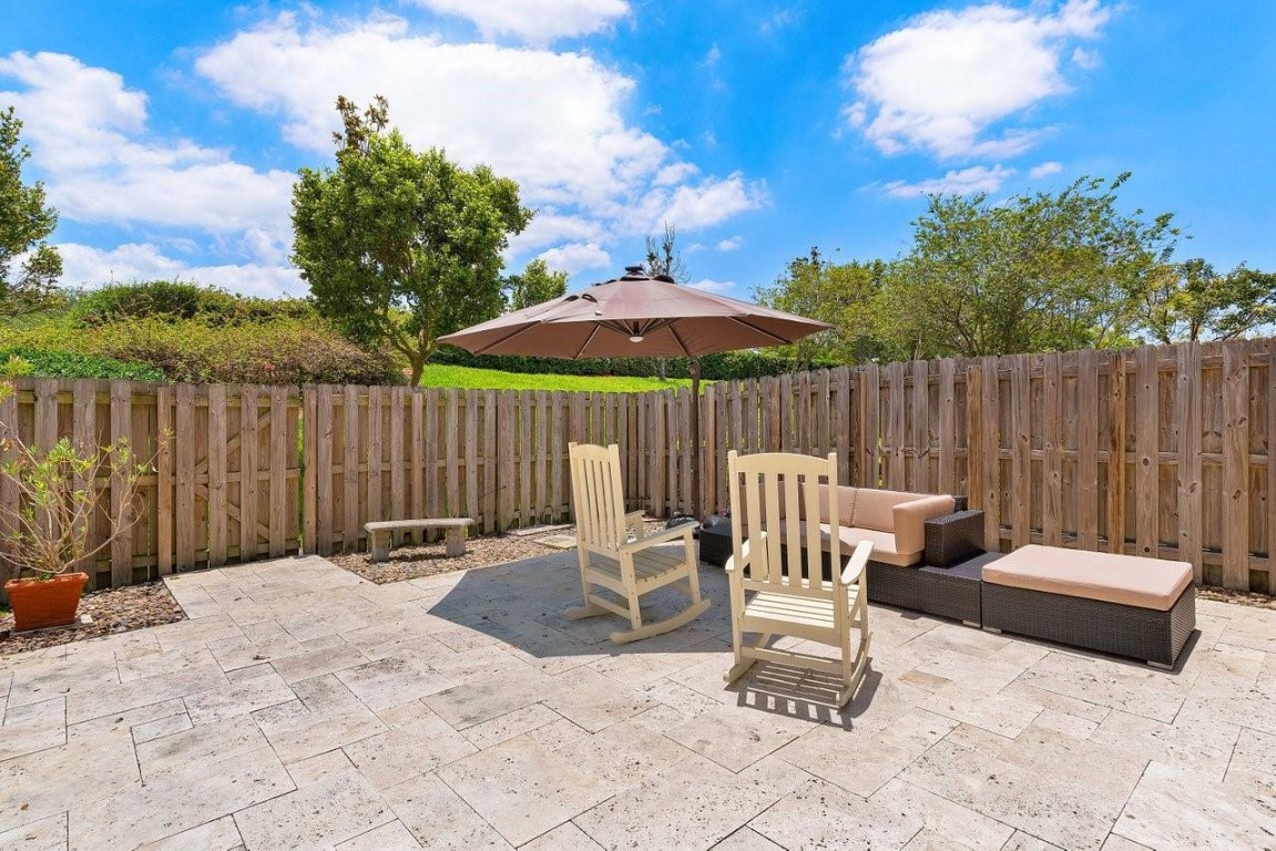 9580 Town Parc Cir S 9580