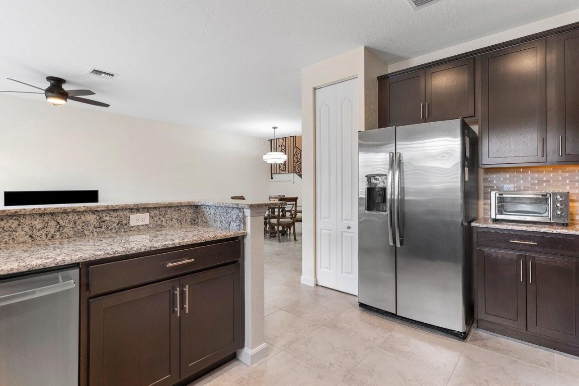 9580 Town Parc Cir S 9580